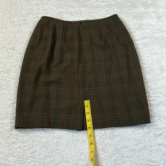 Y2K Kasper A.S.L. Petite two piece Green check and velvet collar skirt suit, 4P - Picture 8 of 12